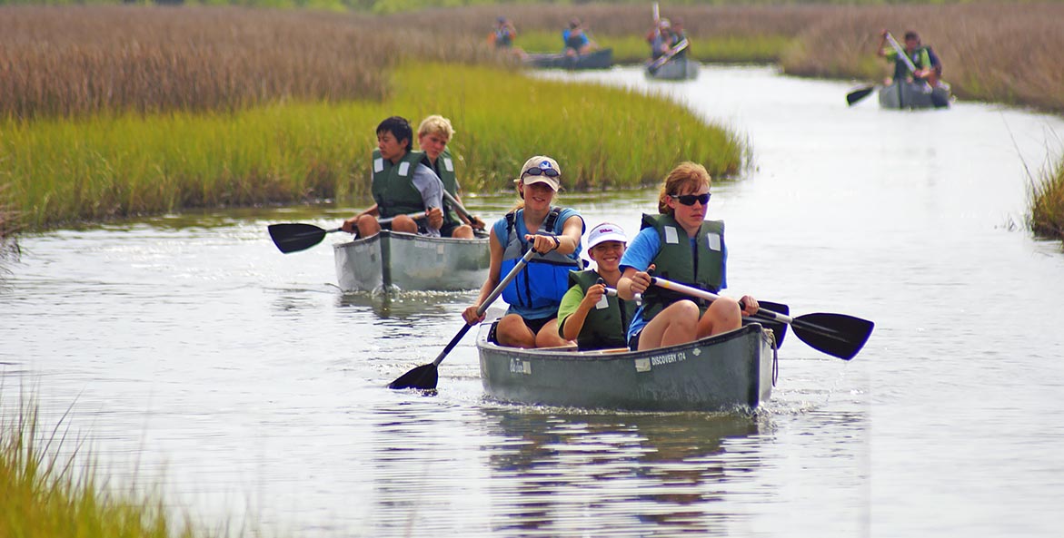 DSC02702-education-students-canoes_1171x593