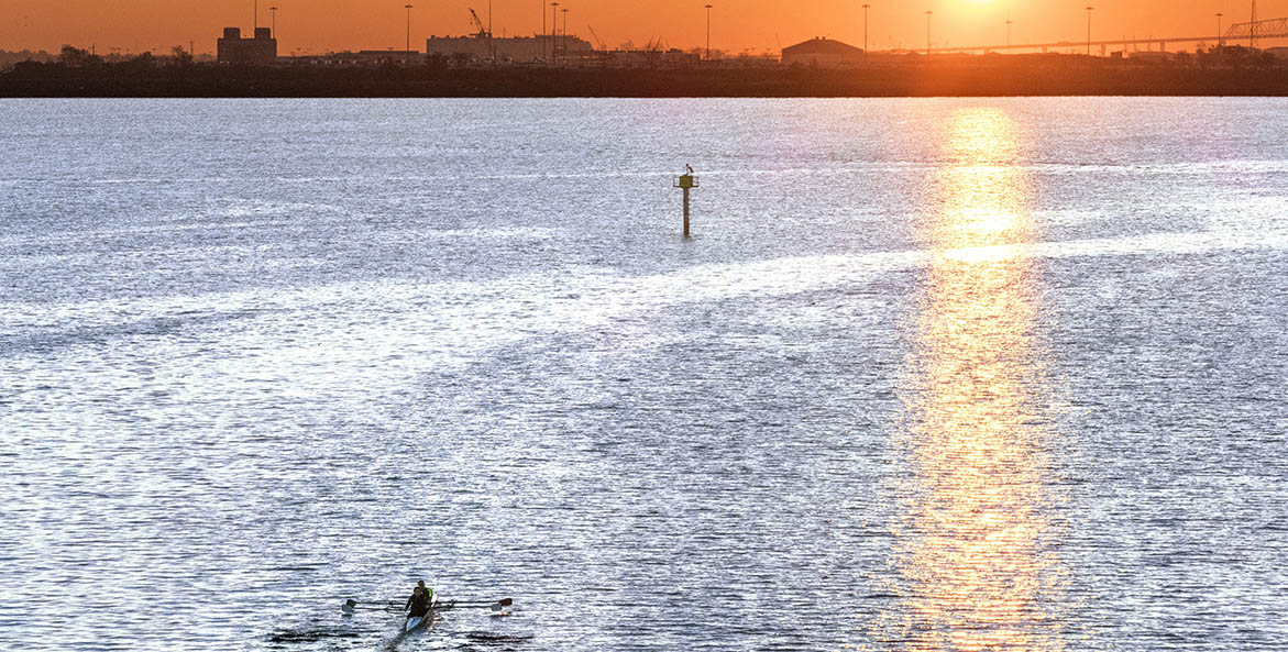 patapsco-sculler_robert-hamilton_1171x593