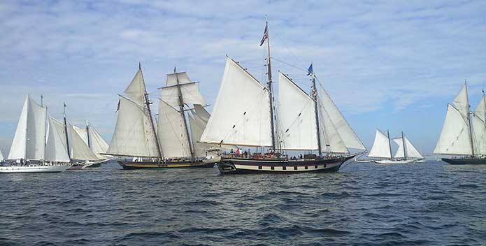 Fleet1_Great-Chesapeake-Bay-Schooner-Race_695x352.jpg