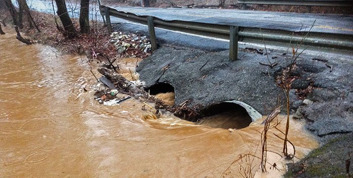 IMG_0427_runoff-under-road_JeffRoggeCBFStaff_695x352.jpg