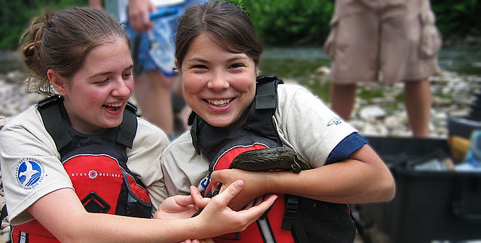 Students-expedition-susquehanna-hellbender-education_staff_695x352.jpg