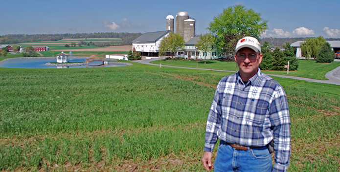 farmer-jim-hershey-no-till-covver-crop-ag_CBFStaff_695x352.png