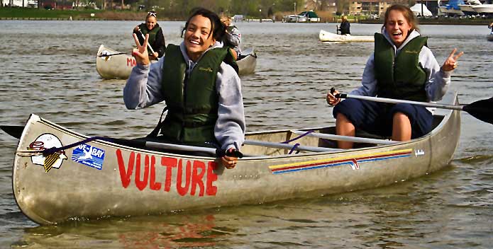img_1237-students-in-canoe_staff_695x352.jpg