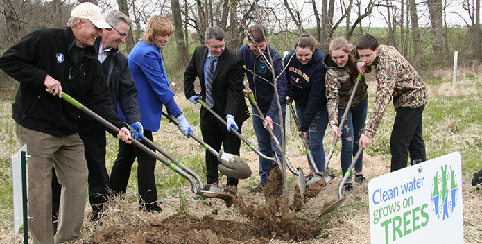 tree campaign launch 695x352